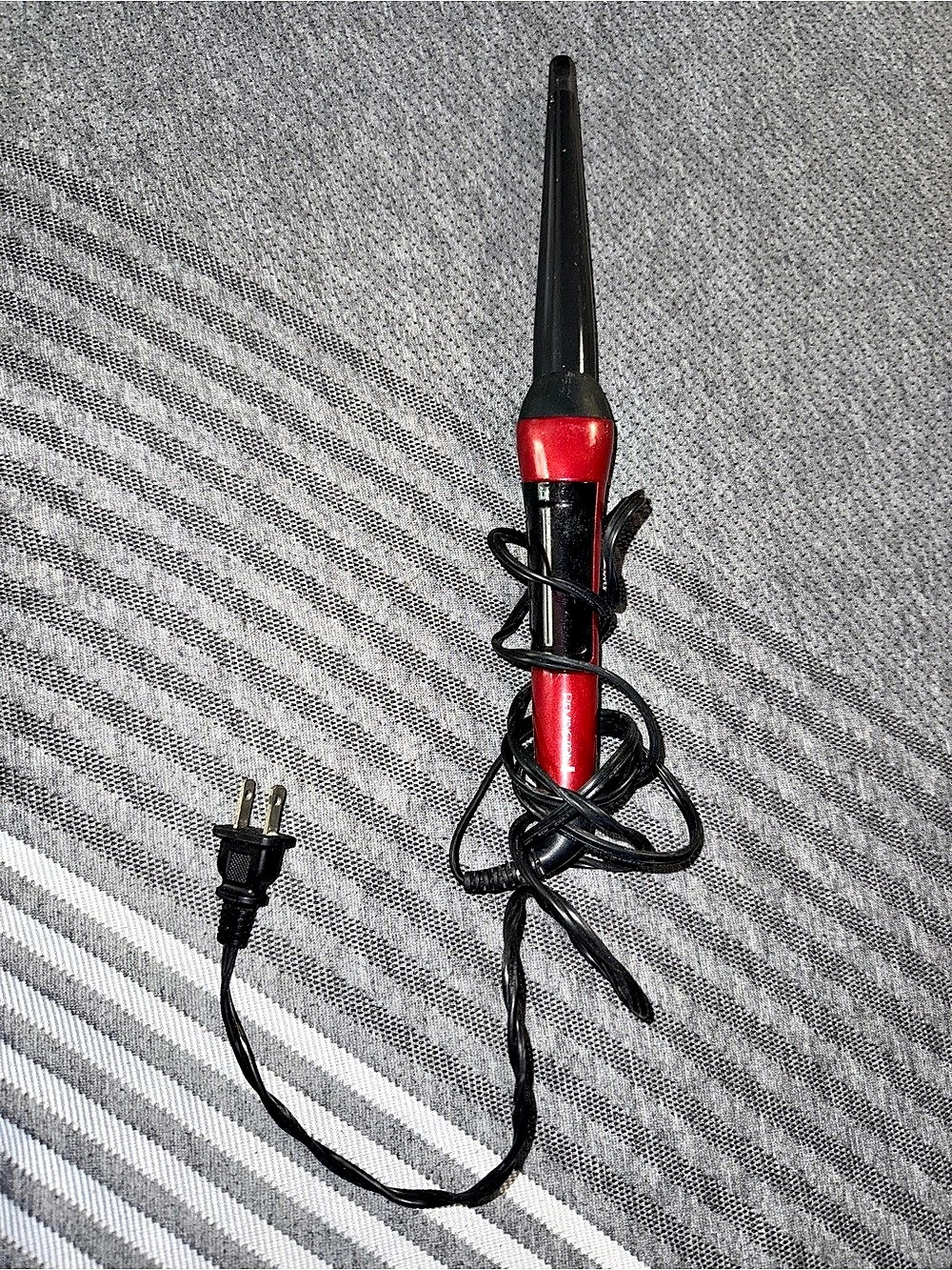 Remington T|Studio Silk Ceramic Styling Wand Red & Black